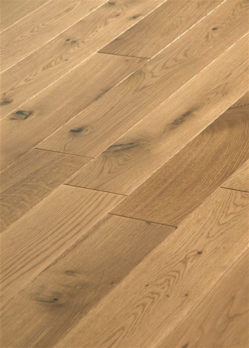 Cottage Solid Oak Lacquered Flooring 18 x 120 mm (£38.40m2, 2.112m2 in pack)