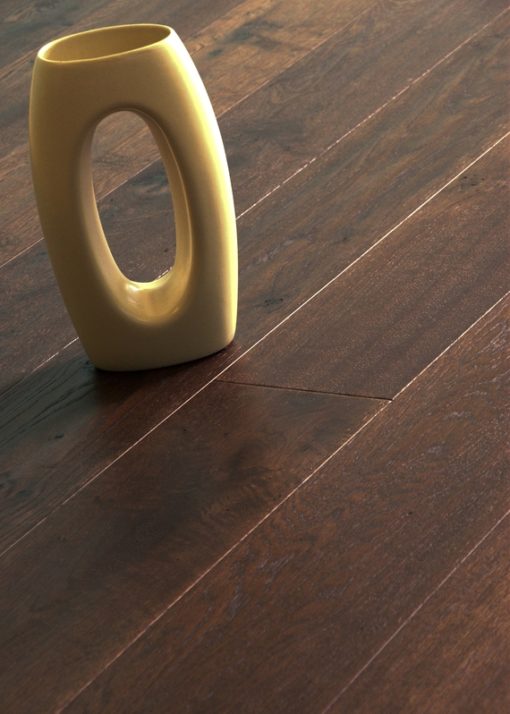 Oak Lacquered Handscraped Dark Stained Flooring 14 x 180 mm (£47.40 m2, 3.168m2 in pack)