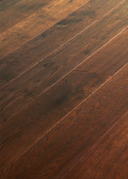 Oak Lacquered Handscraped Dark Stained Flooring 14 x 180 mm (£47.40 m2, 3.168m2 in pack)