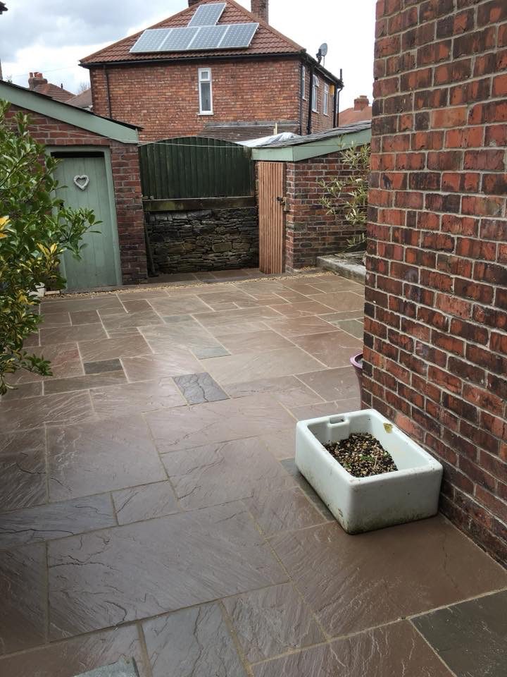IS22 Autumn Brown Indian Sandstone Patio Pack