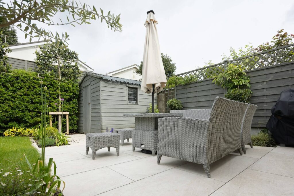 Small garden pavig ideas