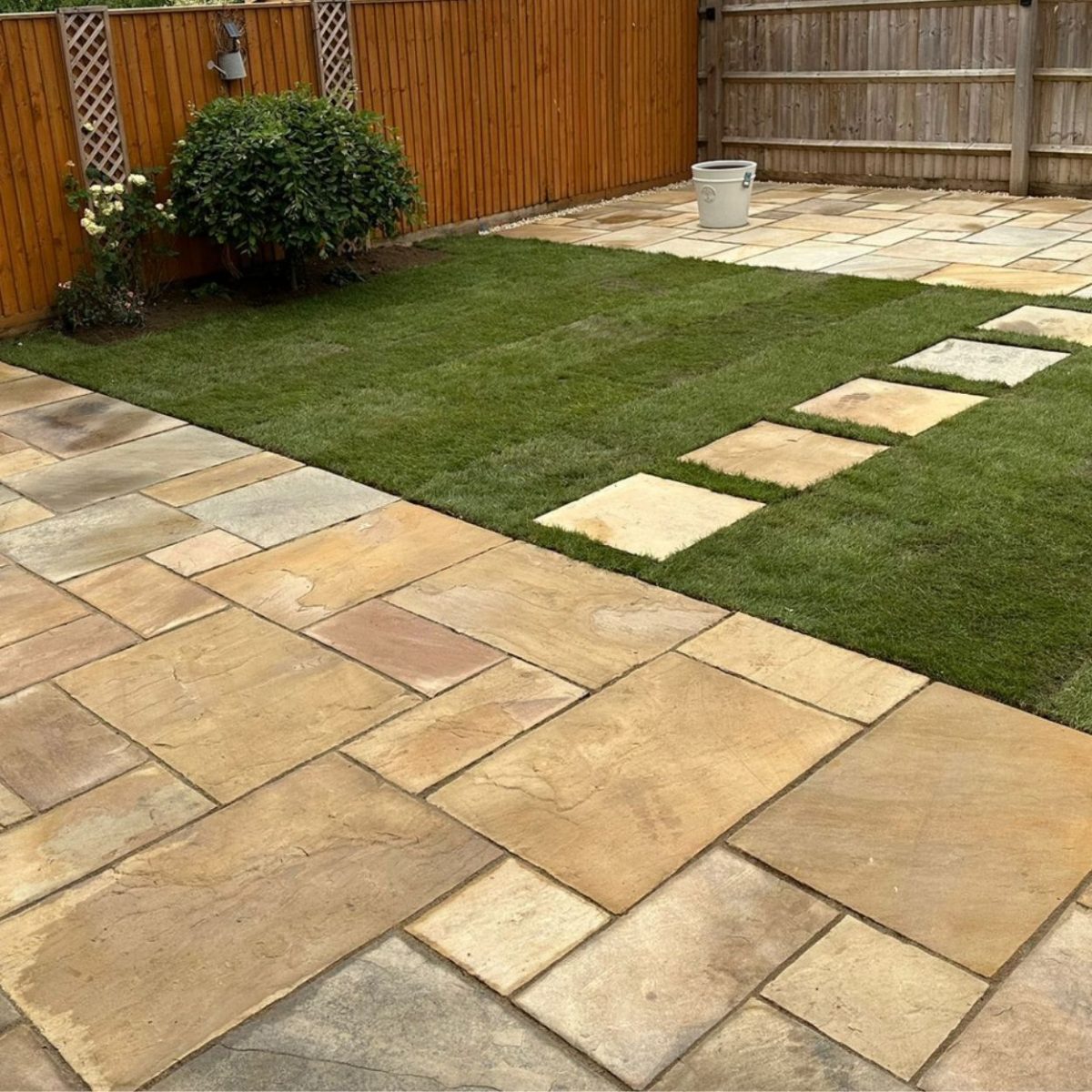 Fossil Mint Indian Sandstone Patio Pack 18.9m2 - Image 2